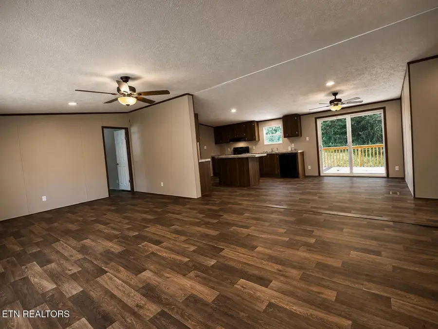 600 W 7th Ave, Lenoir City, TN 37771 - #3