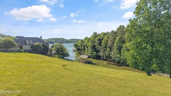 3842 Attley Drive, Louisville, TN 37777
