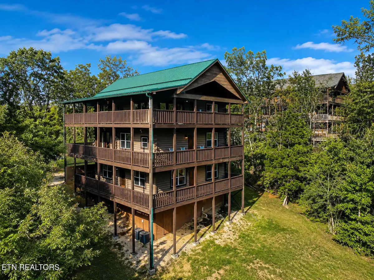2016 Oakmont Drive, Sevierville, TN 37876 - #1
