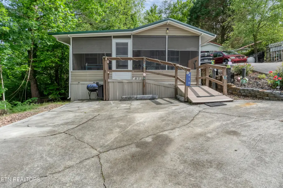 419 Mountain Thrush Drive, Townsend, TN 37882 - #2
