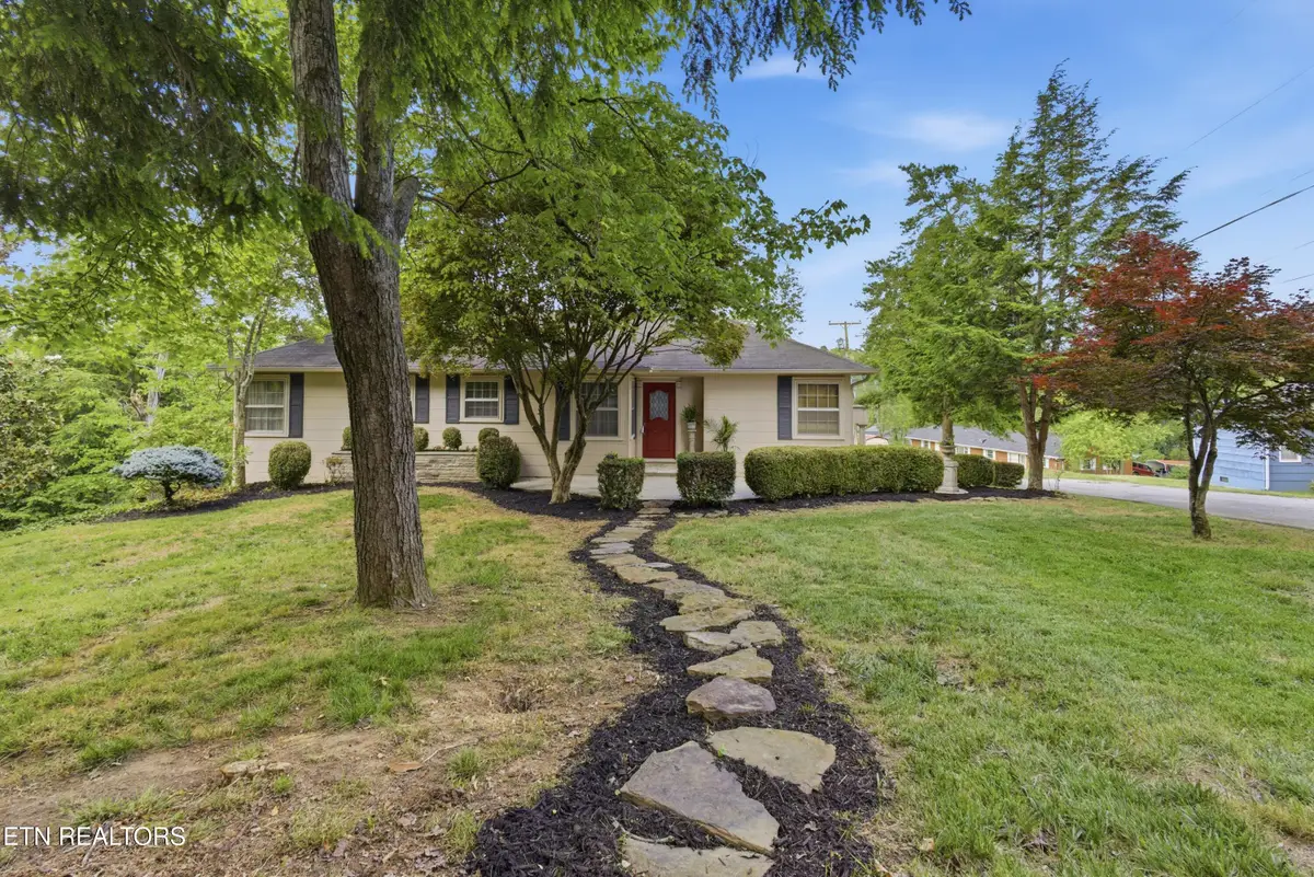 617 Mill St, Kingston, TN 37763 - #1