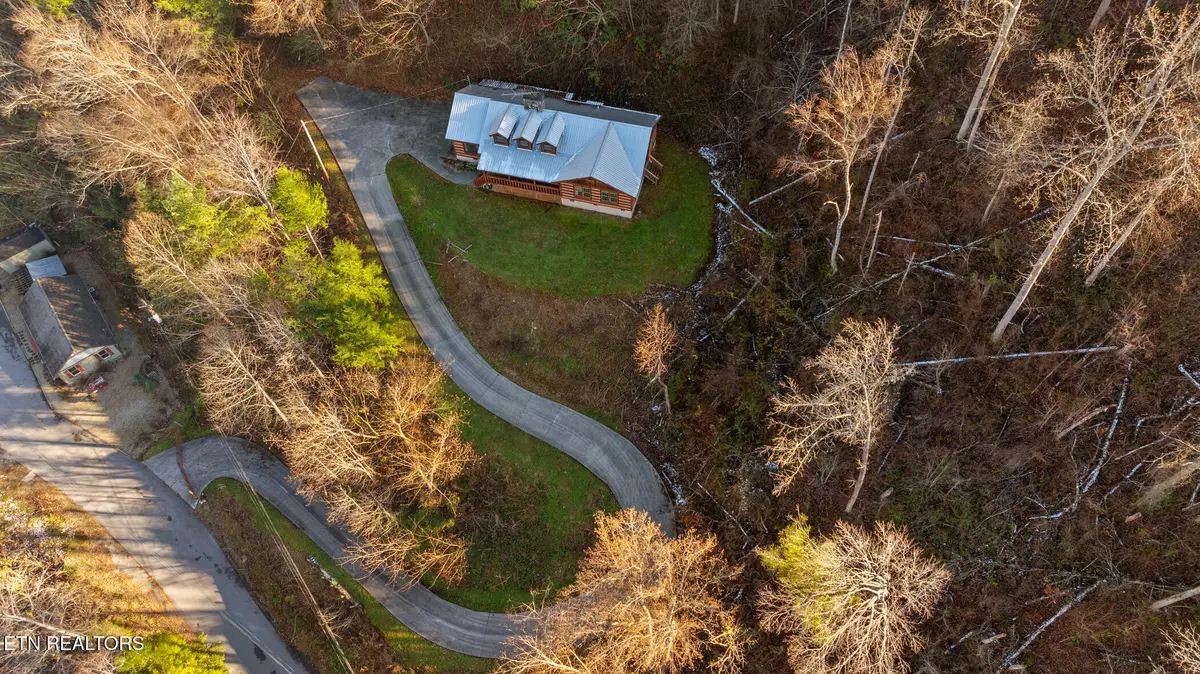 830 Sleepy Hollow Rd, Gatlinburg, TN 37738 - #1