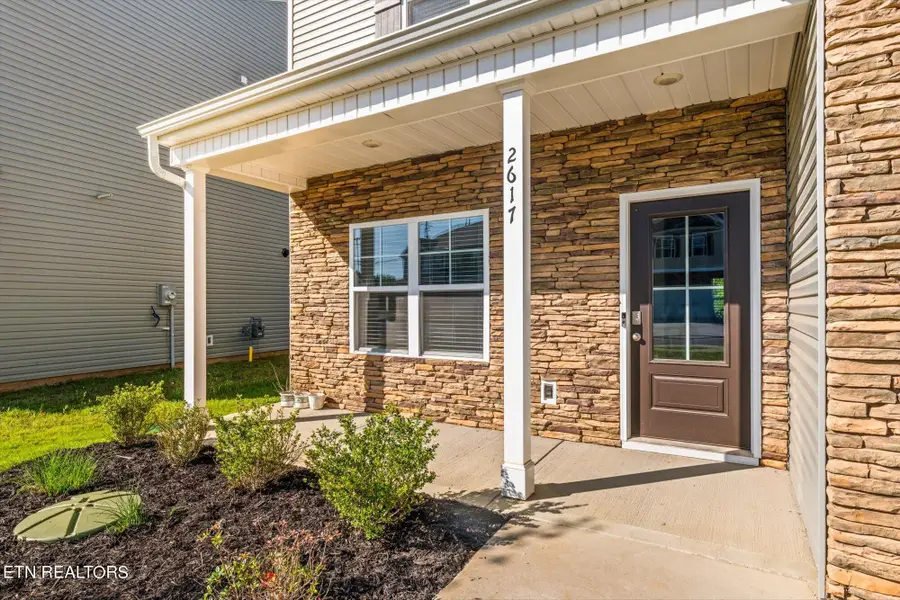 2617 Red Barn Rd, Knoxville, TN 37931 - #2