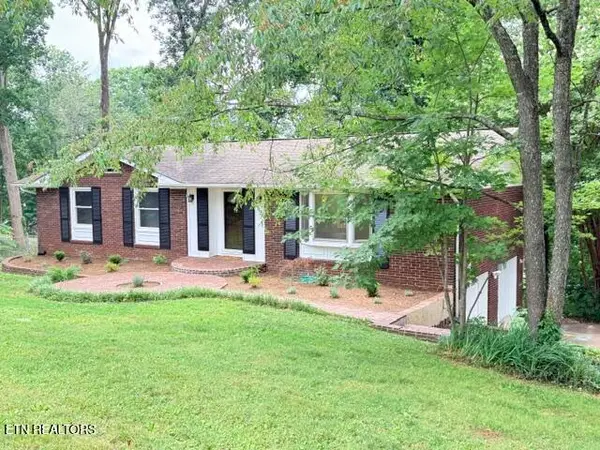 10829 Sonja Drive, Knoxville, TN 37934