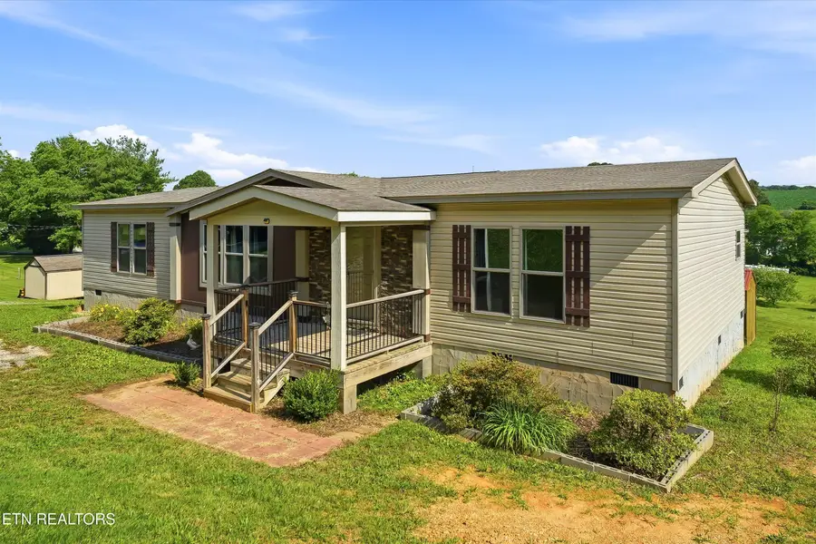 820 Childress Ave, Sweetwater, TN 37874 - #3