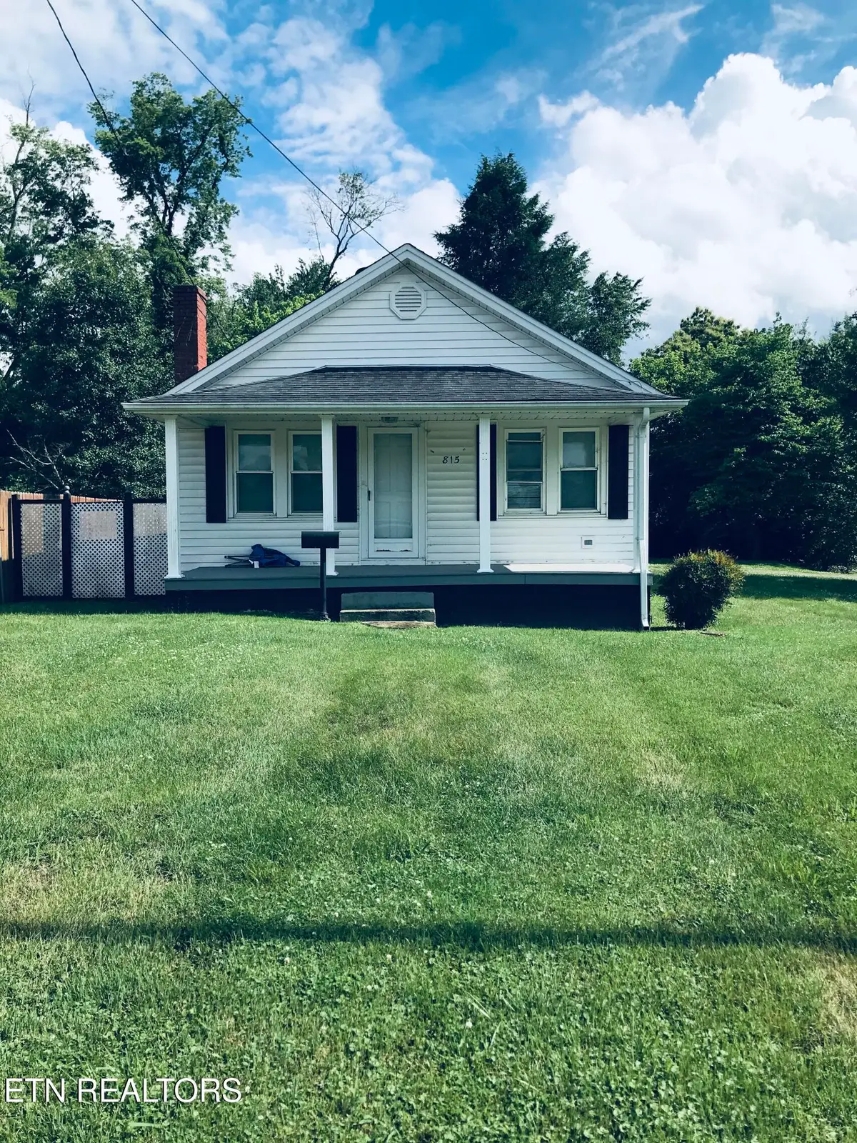 815 Dorchester Ave, Middlesboro, KY 40965 - #1