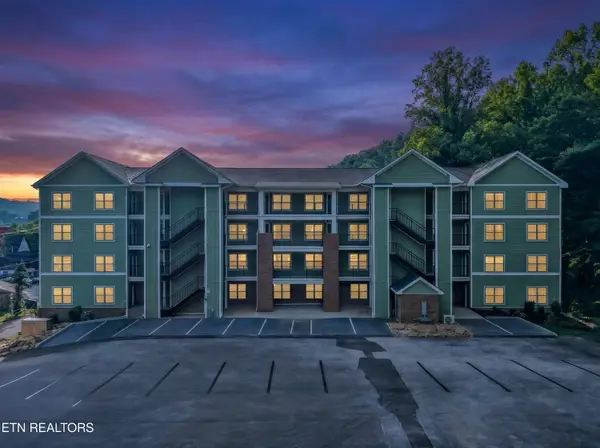 329 Ownby St #1406, Gatlinburg, TN 37738