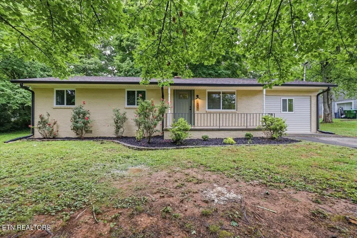 1507 Morningside Ave, Maryville, TN 37804 - #1