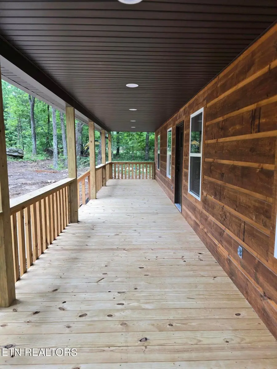 2377 Porch Rock Rd, Pikeville, TN 37367 - #2