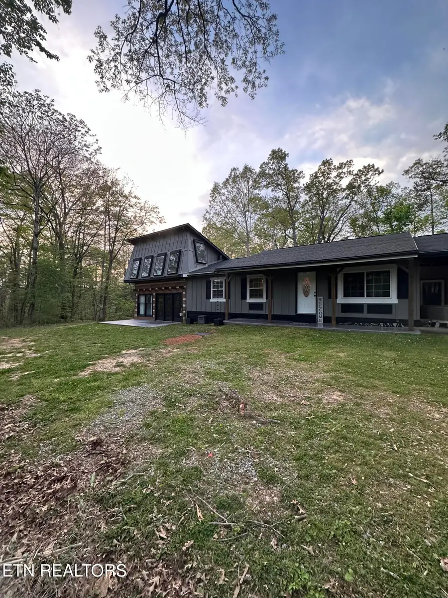 381 Fox Cemetery Rd, Sevierville, TN 37876 - #3