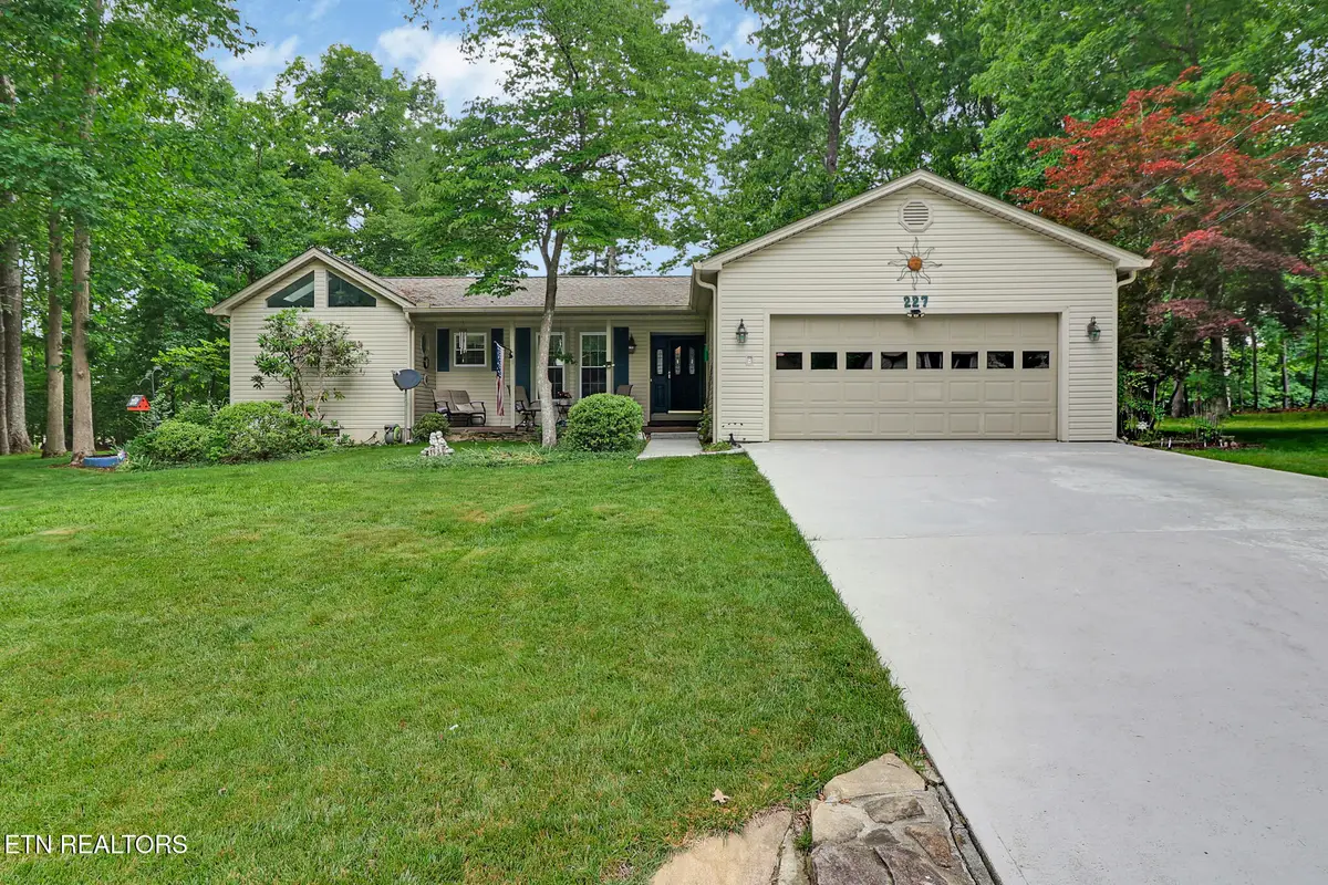 227 Lakeview Drive, Crossville, TN 38558 - #1