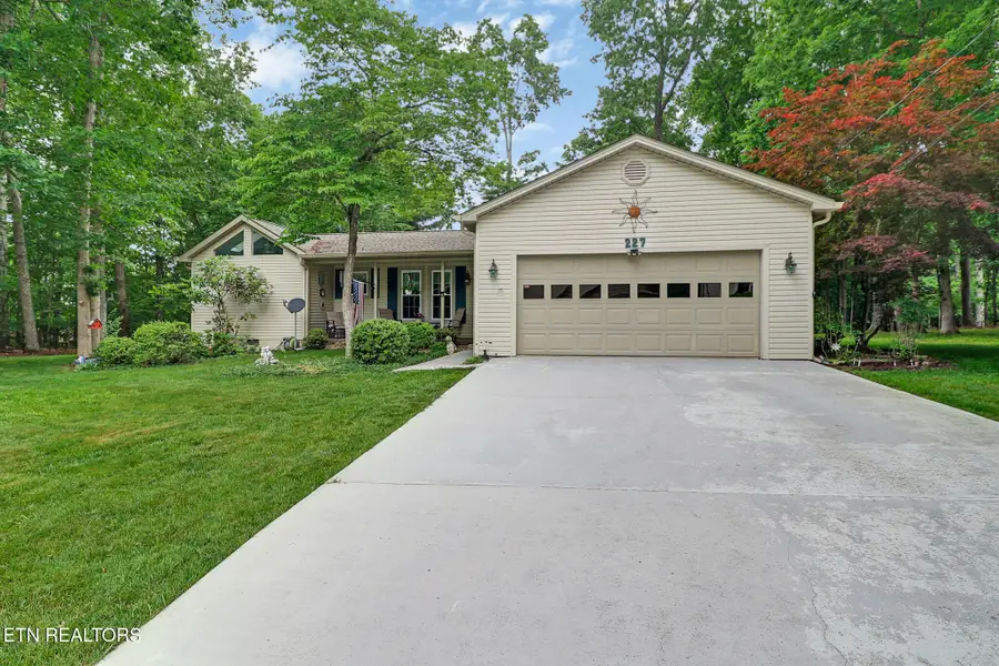227 Lakeview Drive, Crossville, TN 38558 - #2