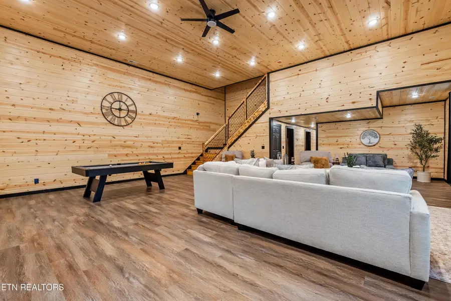 2881 Caughron Mountain Rd, Sevierville, TN 37876 - #2