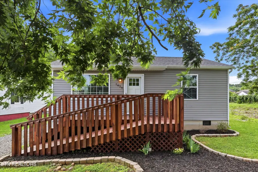 1426 Irwin Ave, Maryville, TN 37804 - #2