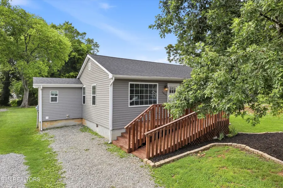 1426 Irwin Ave, Maryville, TN 37804 - #3