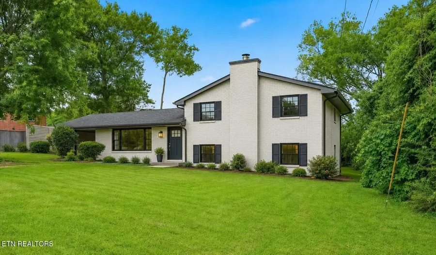 1061 S Linden Drive, Alcoa, TN 37701 - #3