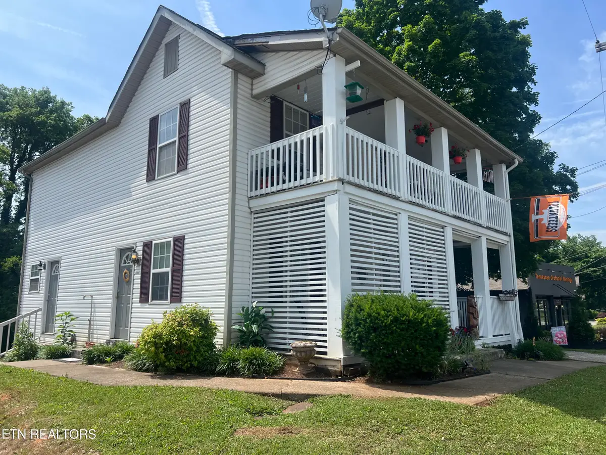 1016-1018 W Broadway Ave #1016-1018, Maryville, TN 37801 - #1
