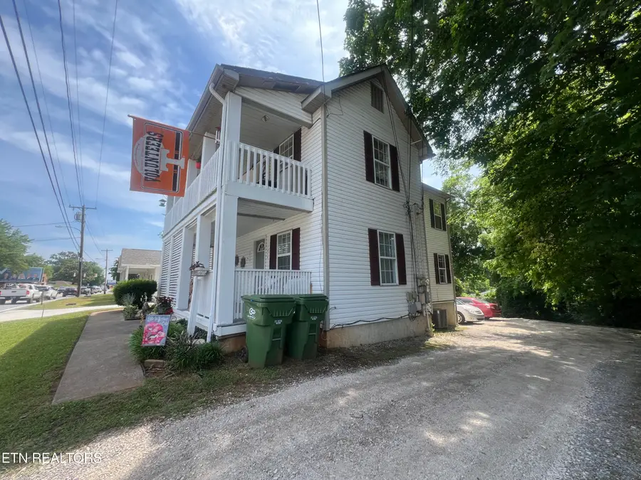 1016-1018 W Broadway Ave #1016-1018, Maryville, TN 37801 - #3