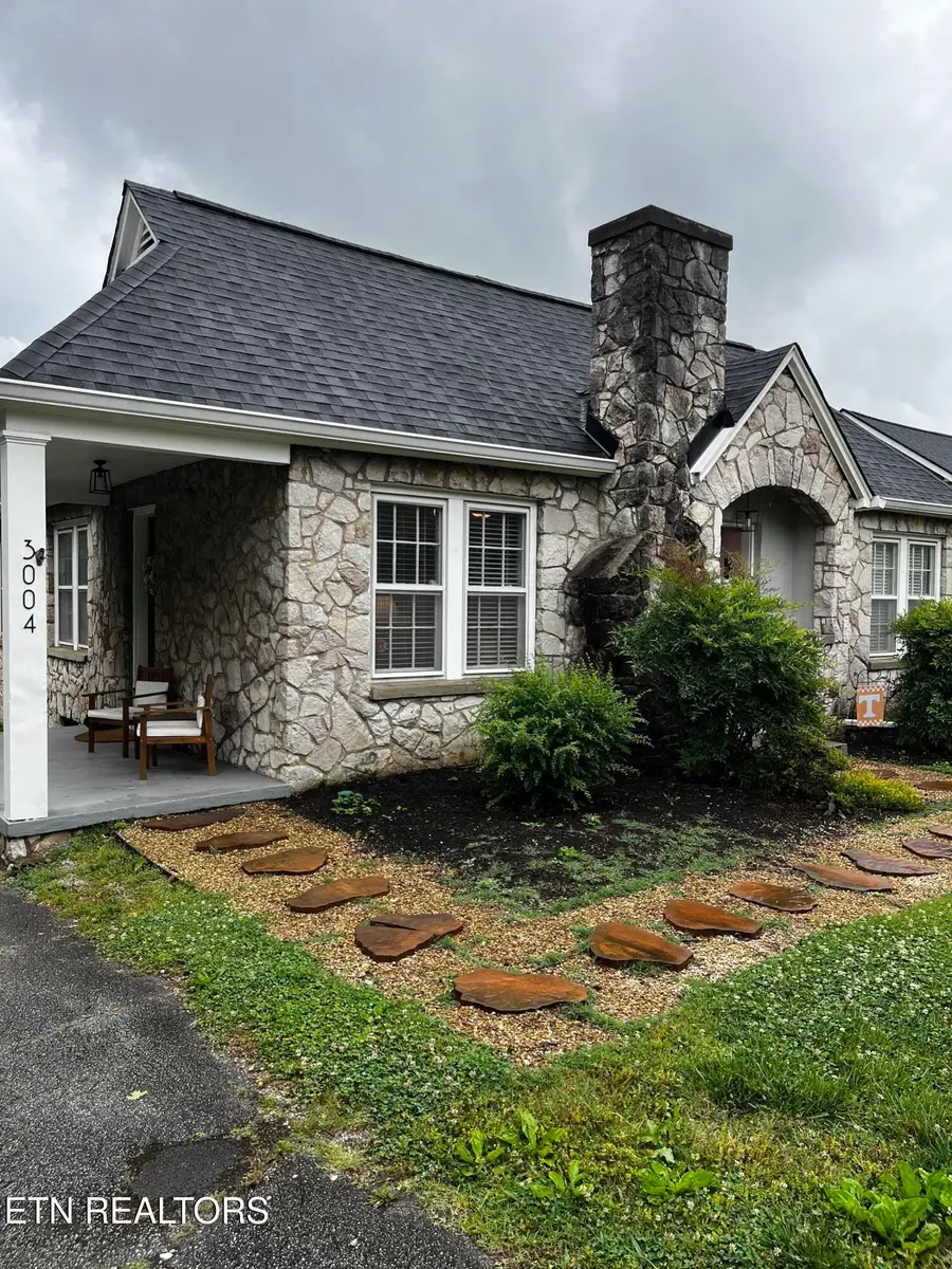 3004 Sanders Drive, Knoxville, TN 37918 - #2