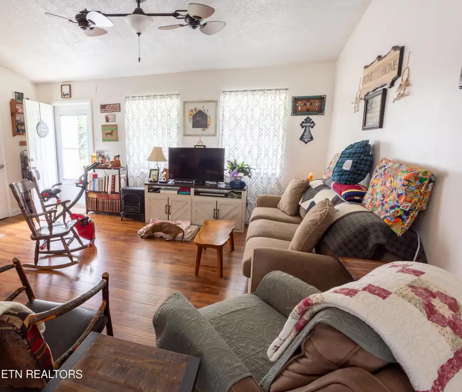 3135 Arthur Walker Rd, Maryville, TN 37803 - #3