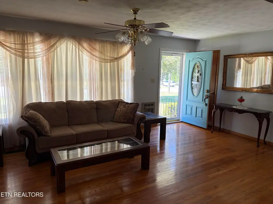 4422 Doris Circle, Knoxville, TN 37918 - #3