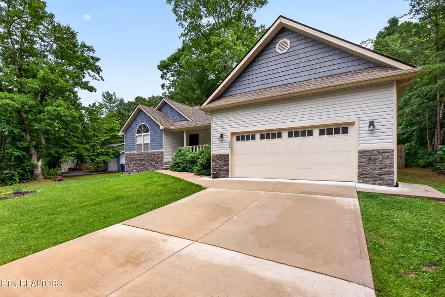 2689 Spruce Loop, Crossville, TN 38555 - #2