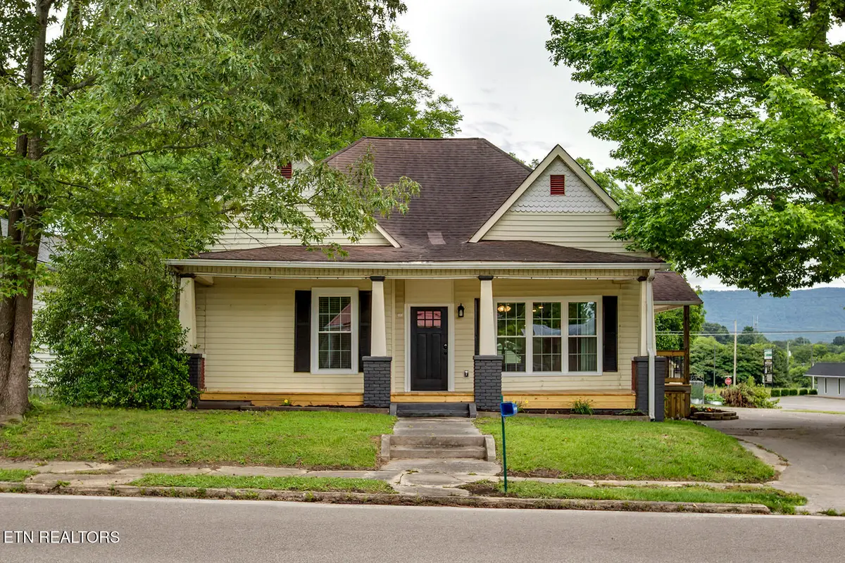 327 Ohio Ave, Etowah, TN 37331 - #1