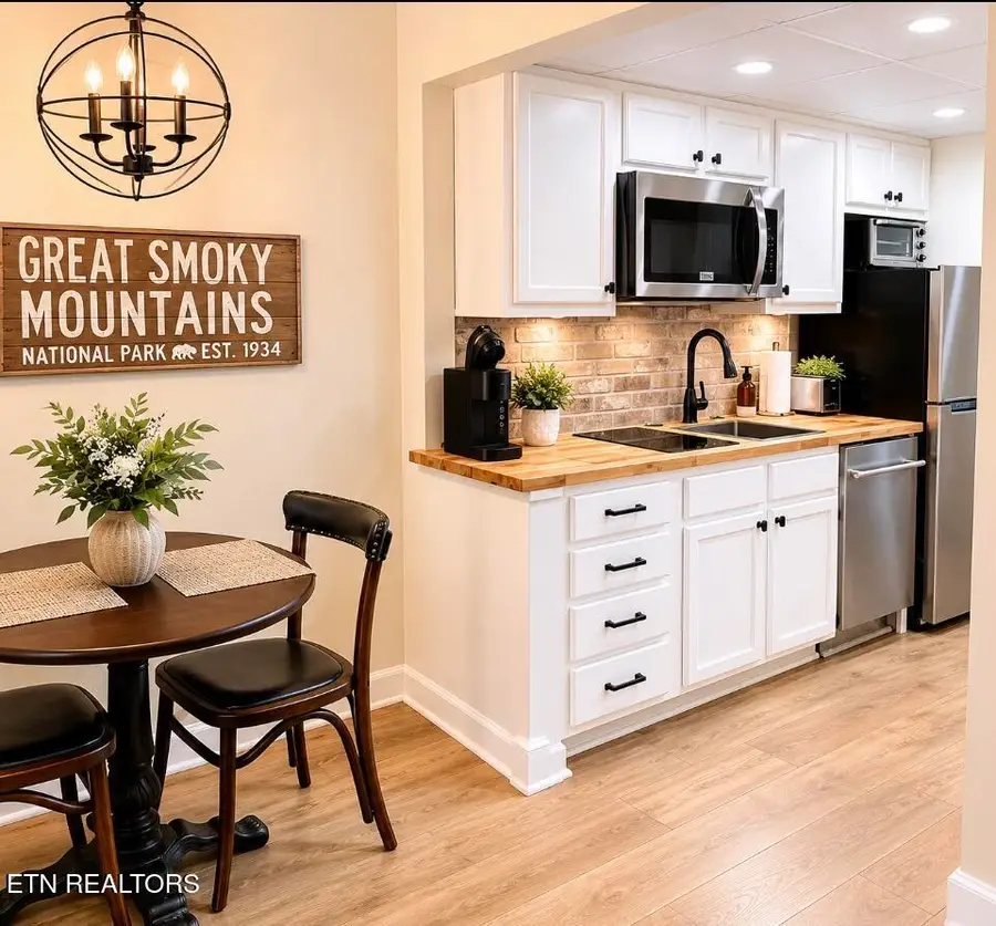 685 River Rd #UNIT 303, Gatlinburg, TN 37738 - #3