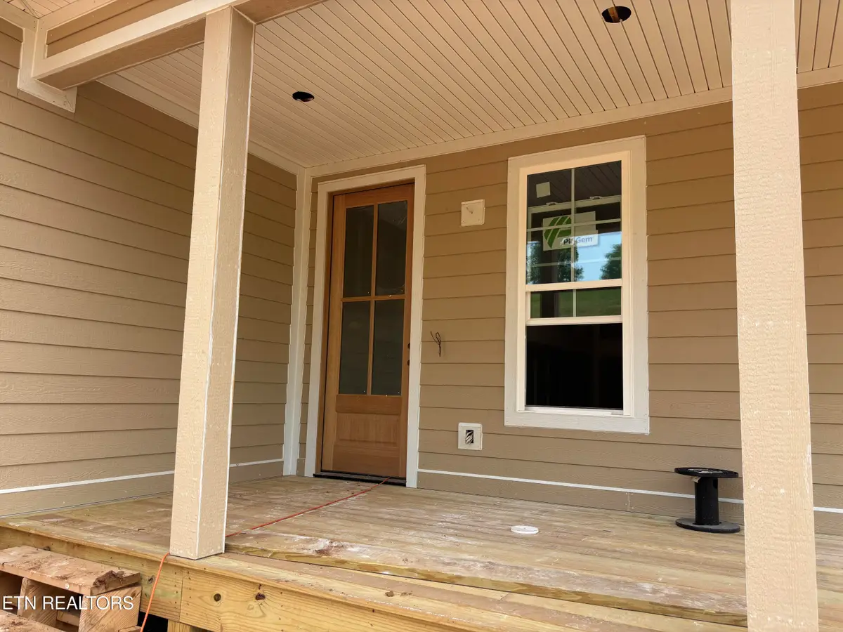 330 Roddy Branch Rd, Rockford, TN 37853 - #1