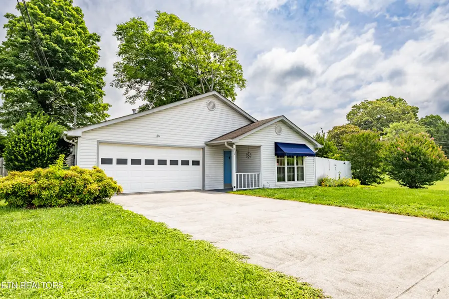 812 S Cedar St, Maryville, TN 37804 - #2
