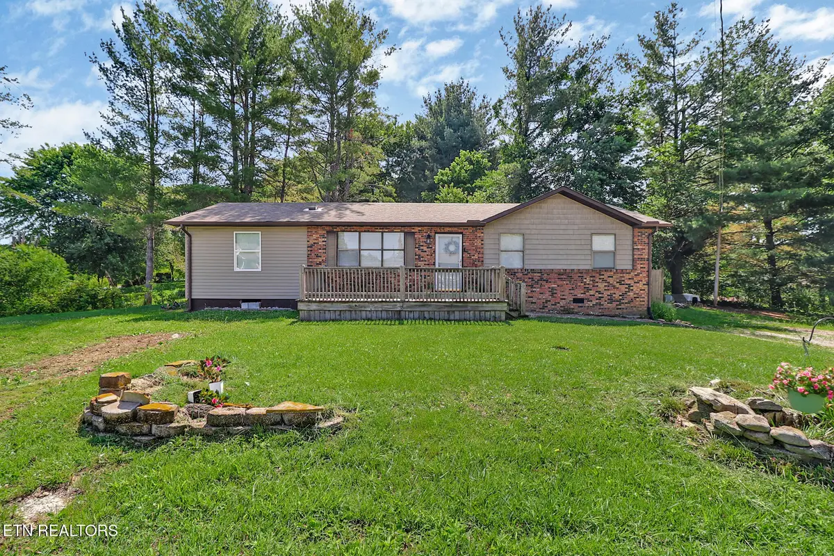 730 Iris Ave, Jamestown, TN 38556 - #1