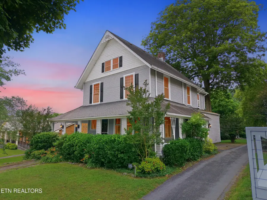 561 Margrave Drive, Harriman, TN 37748 - #2