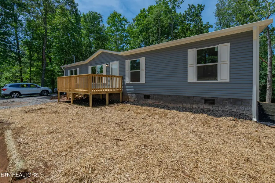 521 Smokey Drive, Loudon, TN 37774 - #2