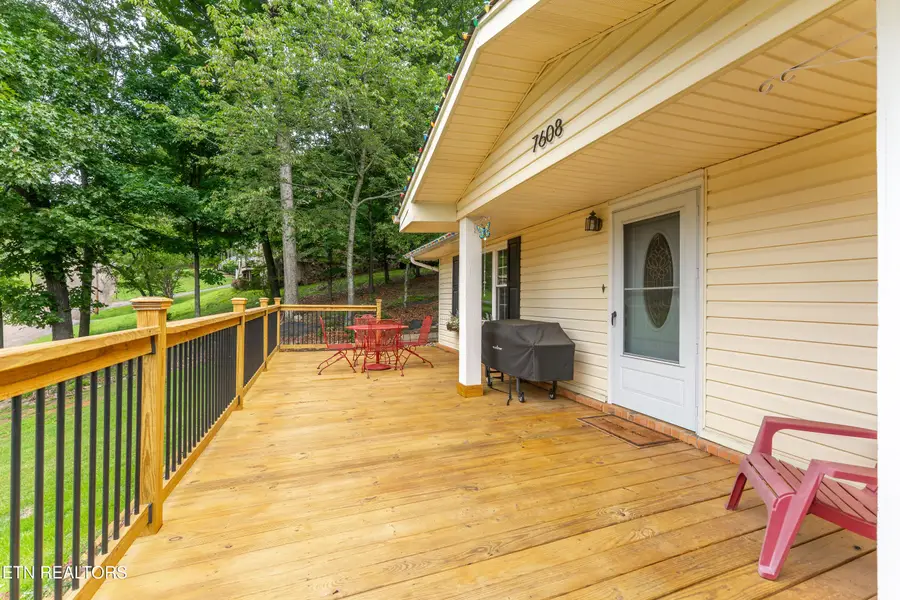 7608 Ridge Bay Drive, Hixson, TN 37343 - #2