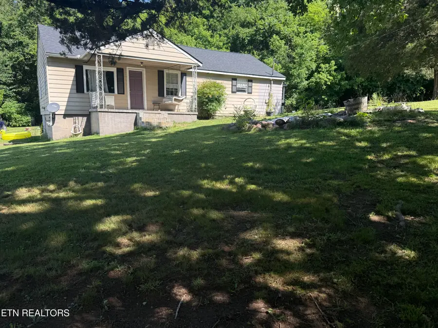 2305 Harris Rd, Knoxville, TN 37924 - #2