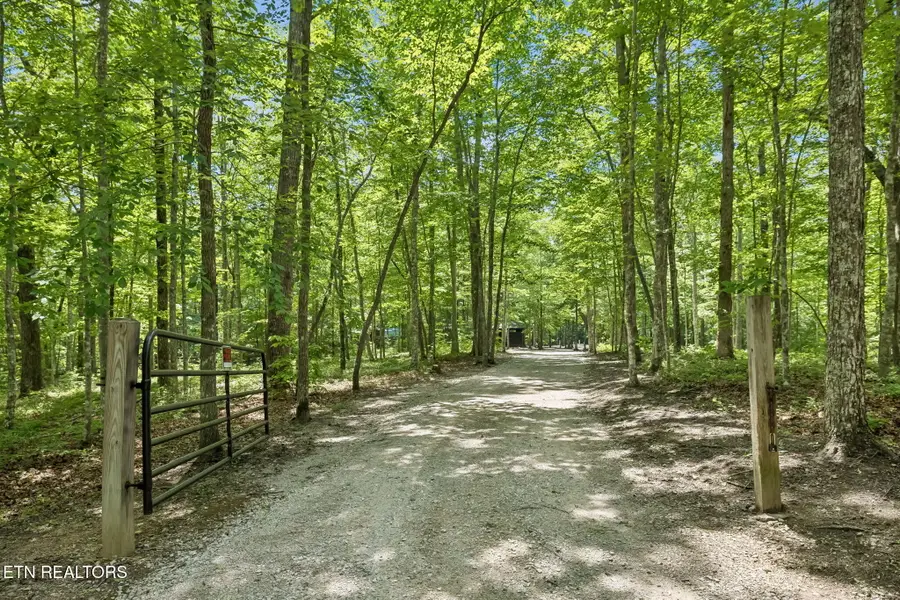340 Doe Ridge Rd, Oneida, TN 37841 - #3