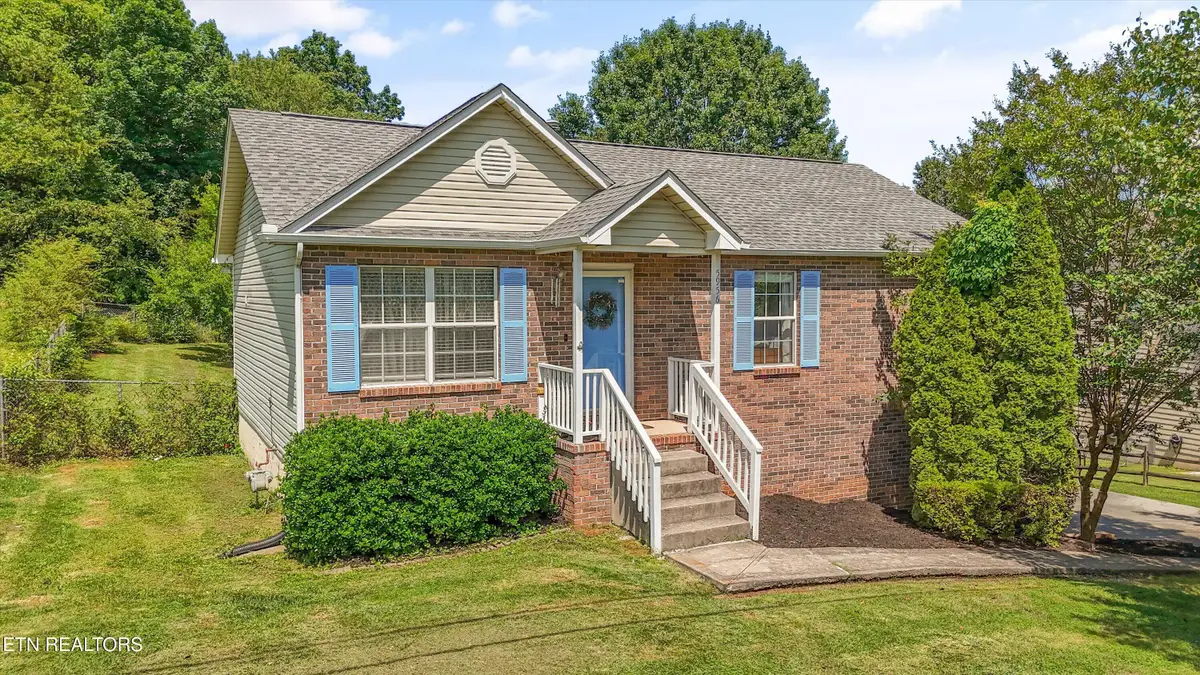 5956 Warrenpark Lane, Knoxville, TN 37912 - #1