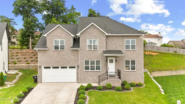 1125 Hamilton Farm Lane, Knoxville, TN 37932