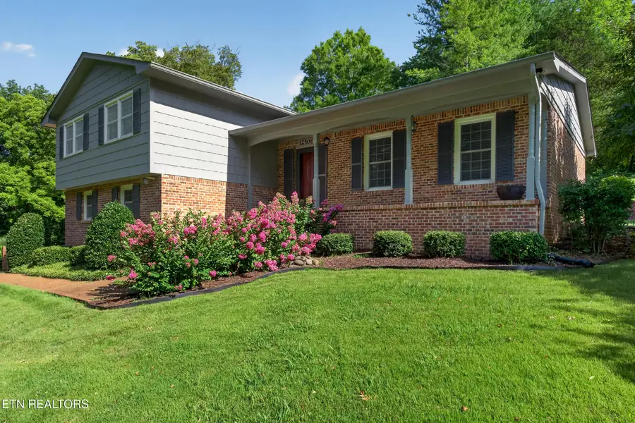 1250 Charles St, Cookeville, TN 38506 - #2