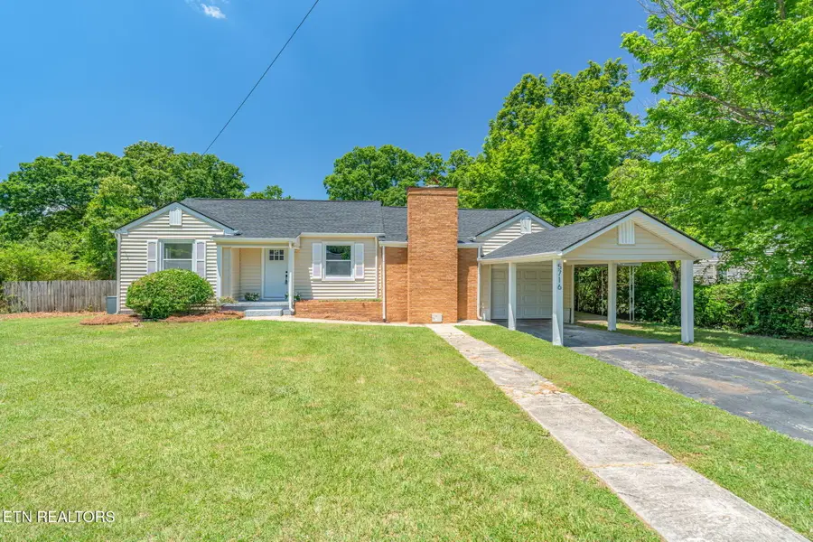 5716 Sanford Rd, Knoxville, TN 37912 - #3