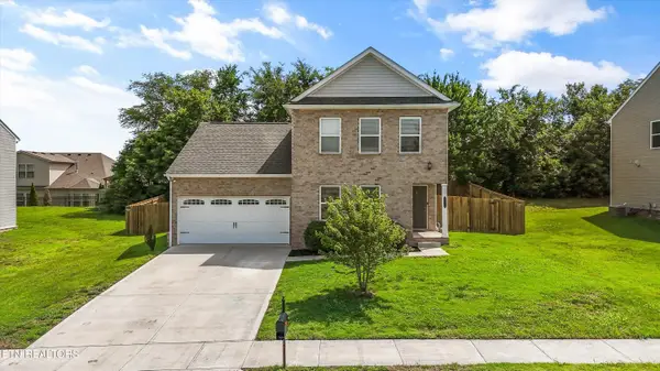 930 Spring Creek St, Maryville, TN 37801