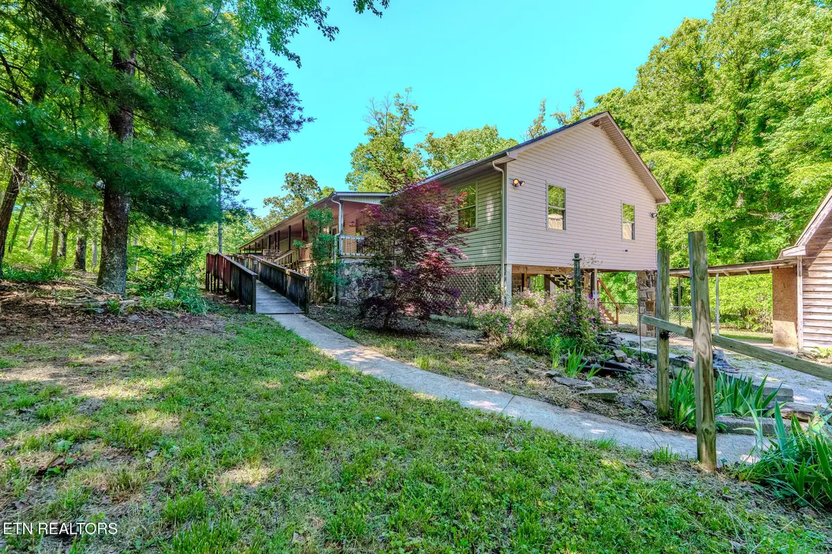 2112 Smith Mountain Rd, Rockwood, TN 37854 - #1
