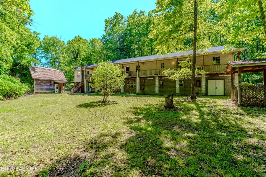 2112 Smith Mountain Rd, Rockwood, TN 37854 - #3