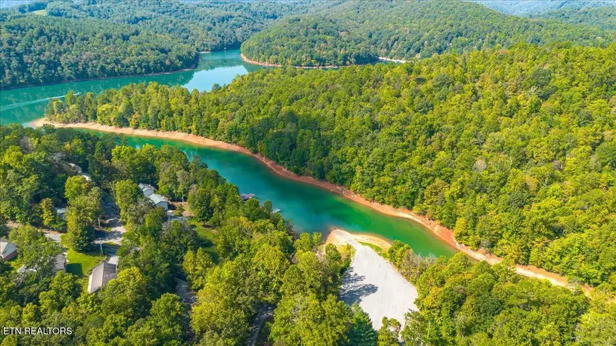 804 Pine Hollow Rd, Jacksboro, TN 37757 - #3
