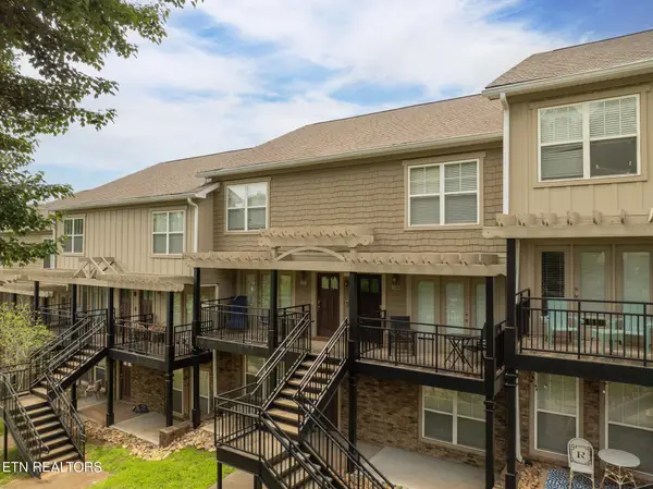 3950 Cherokee Woods Way, Knoxville, TN 37920