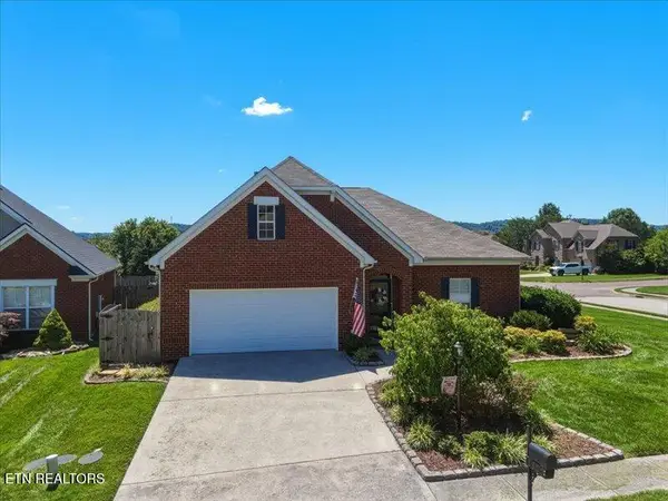 3300 Parrish Hill Lane, Knoxville, TN 37938