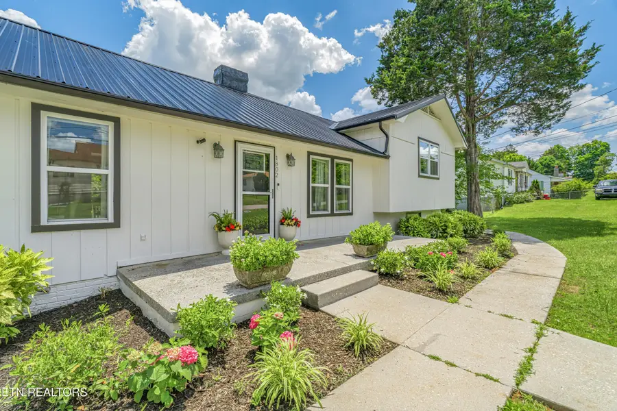 1802 Charles Drive, Knoxville, TN 37918 - #2