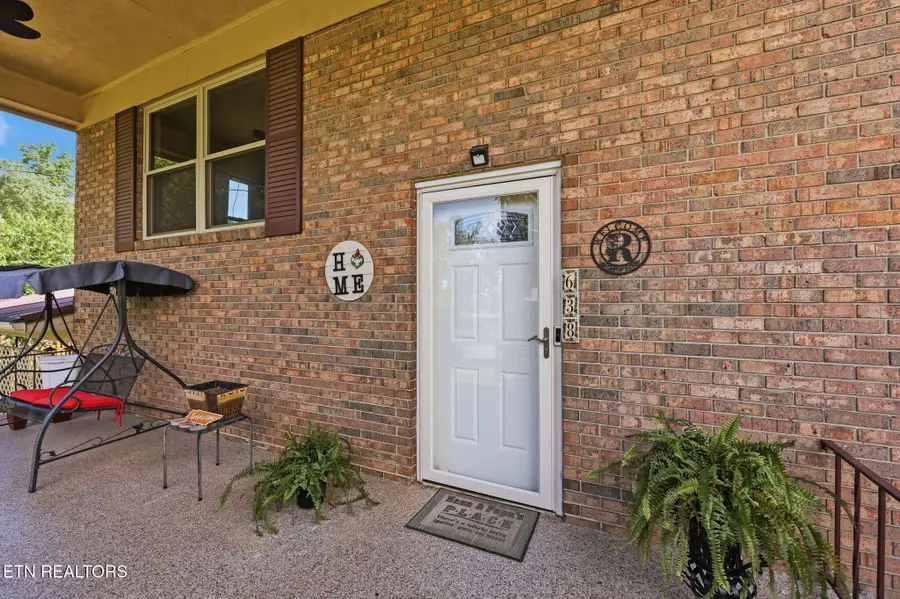 638 Marie St, Talbott, TN 37877 - #3