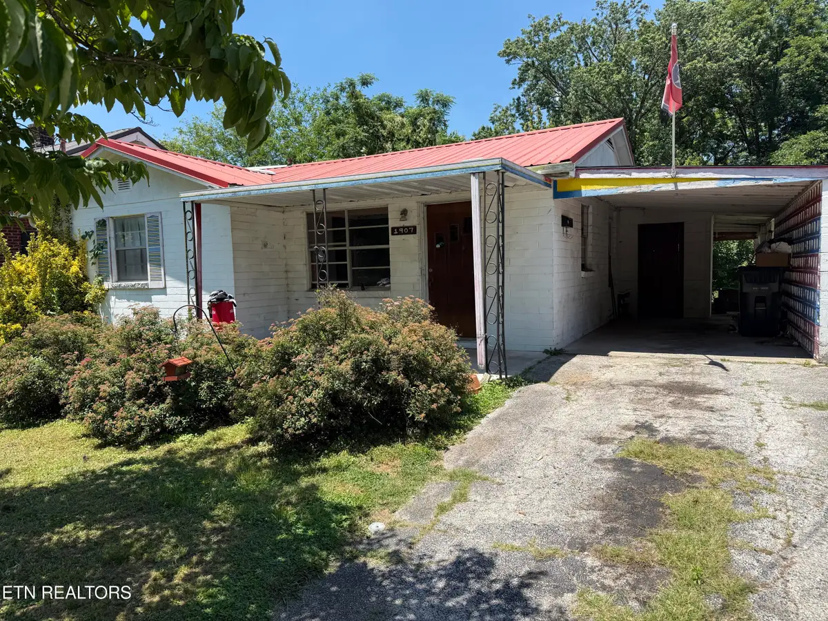 1907 Brown Ave, Knoxville, TN 37917 - #1