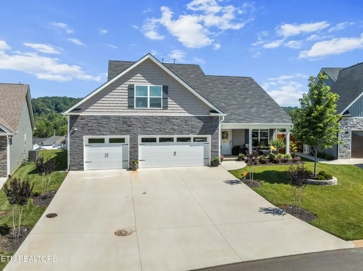 3236 Hopson Hollow Rd, Knoxville, TN 37931 - #1